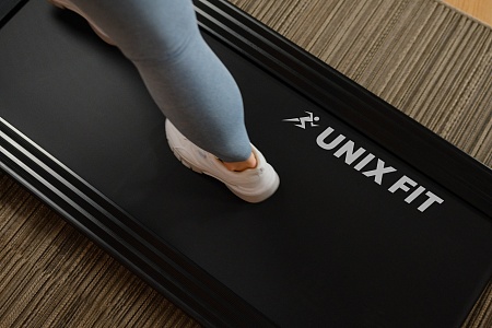 Беговая дорожка UNIX Fit Hi-tech F2 Плюс / Plus тёмная буря Беговая дорожка UNIX Fit Hi-tech F2 Плюс / Plus тёмная буря